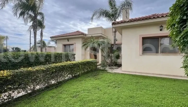 3-bedroom villa for rent 130 m² in Limassol, Pyrgos Lemesou