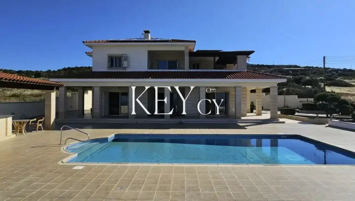 Detached house for rent 355 m² in Paphos, Pegeia
