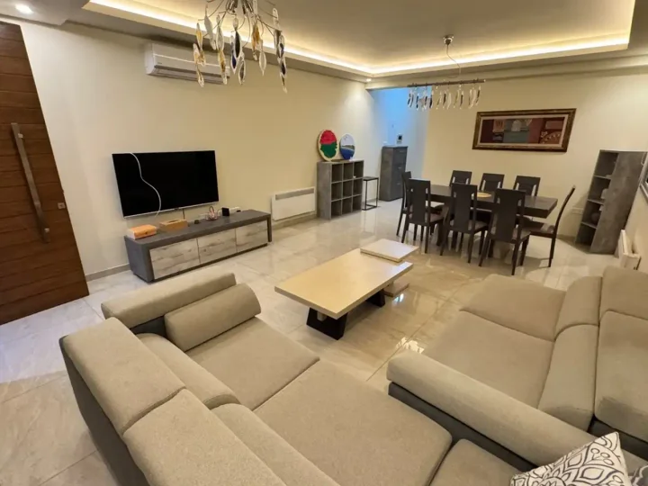 3-bedroom semi-detached house for rent 190 m² in Limassol, Kato Polemidia