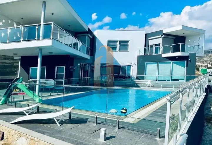 5-bedroom detached house for rent 450 m² in Limassol, Agios Athanasios