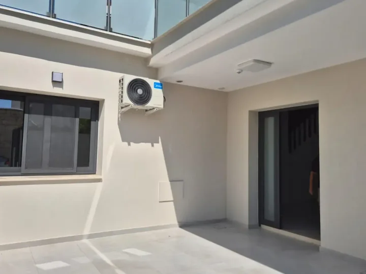 Двухквартирный дом в аренду 130 м² в Limassol, Agios Tychon