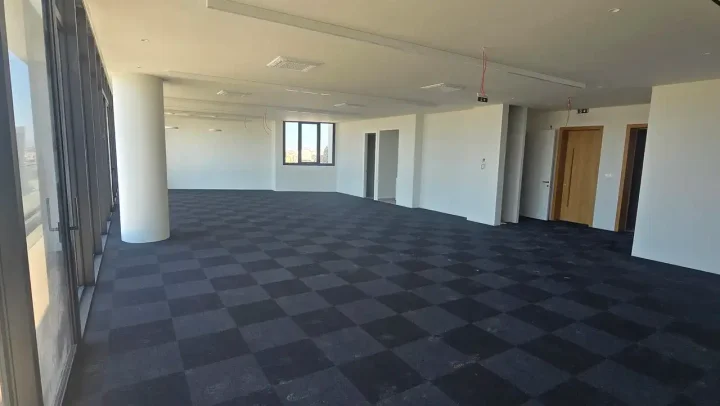 Office 309 m² for rent in Limassol, Limassol - Kapsalos
