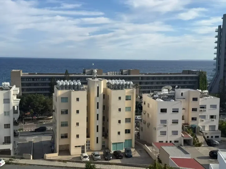 3-bedroom apartments for rent 167 m² in Limassol, Agios Tychon Tourist Area
