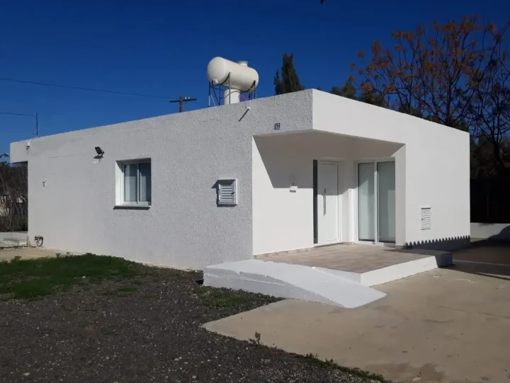 2-bedroom detached house for rent 100 m² in Famagusta, Paralimni