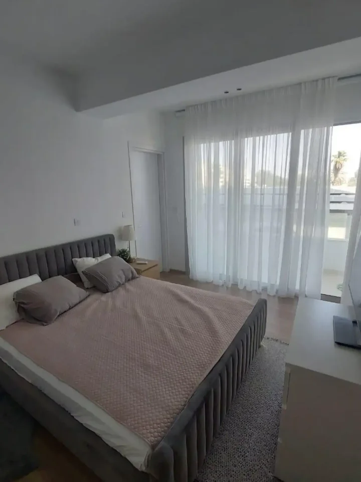 Apartments for rent 90 m² in Larnaca, Larnaka - Makenzy