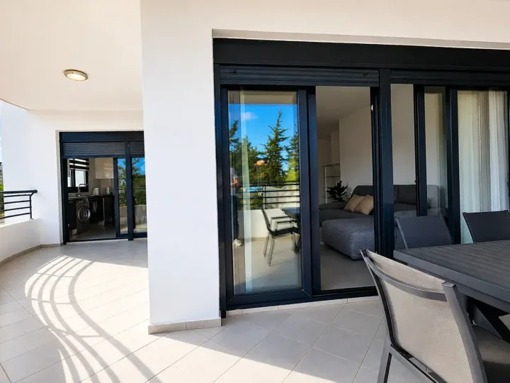 3-bedroom apartments for rent 141 m² in Limassol, Limassol - Mesa Geitonia