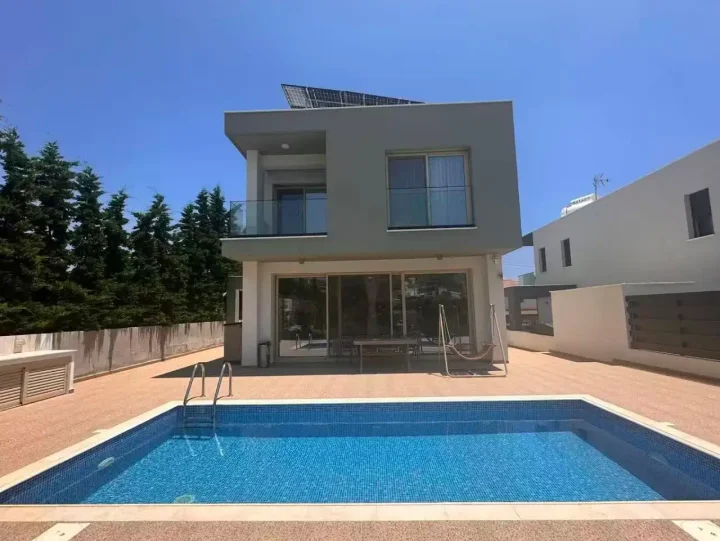 3-bedroom detached house for rent 150 m² in Limassol, Panthea