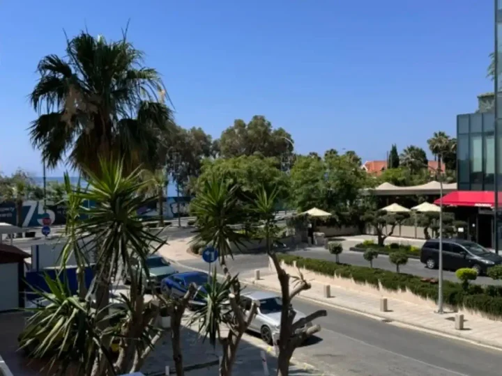 2-bedroom apartments for rent 100 m² in Limassol, Germasogeia Tourist Area