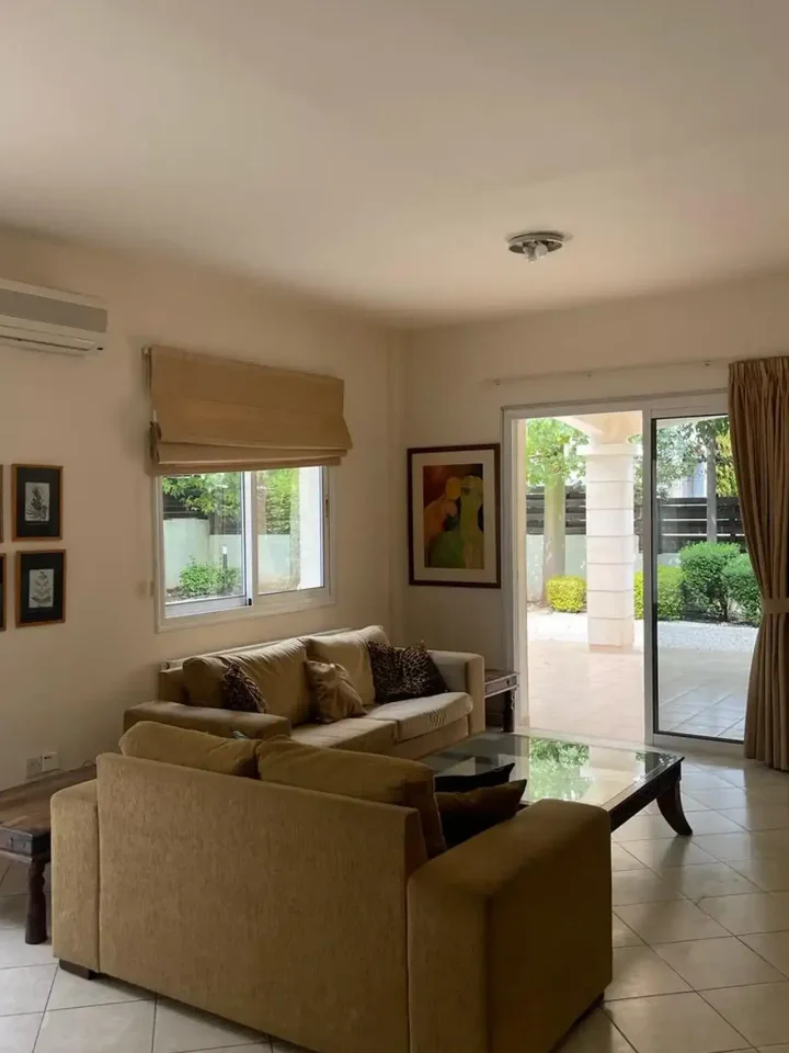 Βίλα προς ενοικίαση 350 μ² στην τοποθεσία Limassol, Limassol - Tsirion