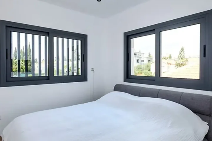 2-bedroom apartments for rent 120 m² in Limassol, Potamos Germasogeias