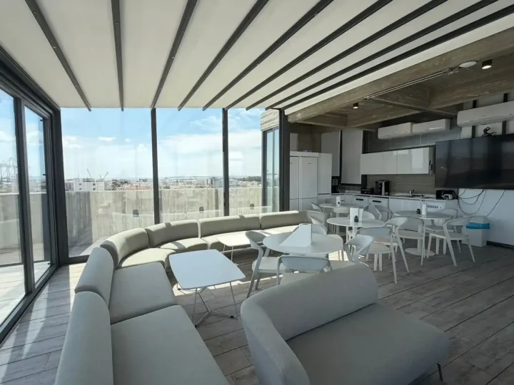 Commercial properties 1531 m² for rent in Limassol, Limassol - Zakaki