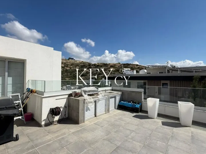 3-bedroom apartments for rent 198 m² in Limassol, Limassol - Mesa Geitonia