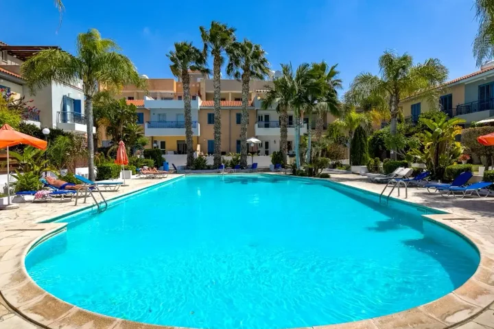 2-bedroom apartments for rent 75 m² in Paphos, Paphos - Universal