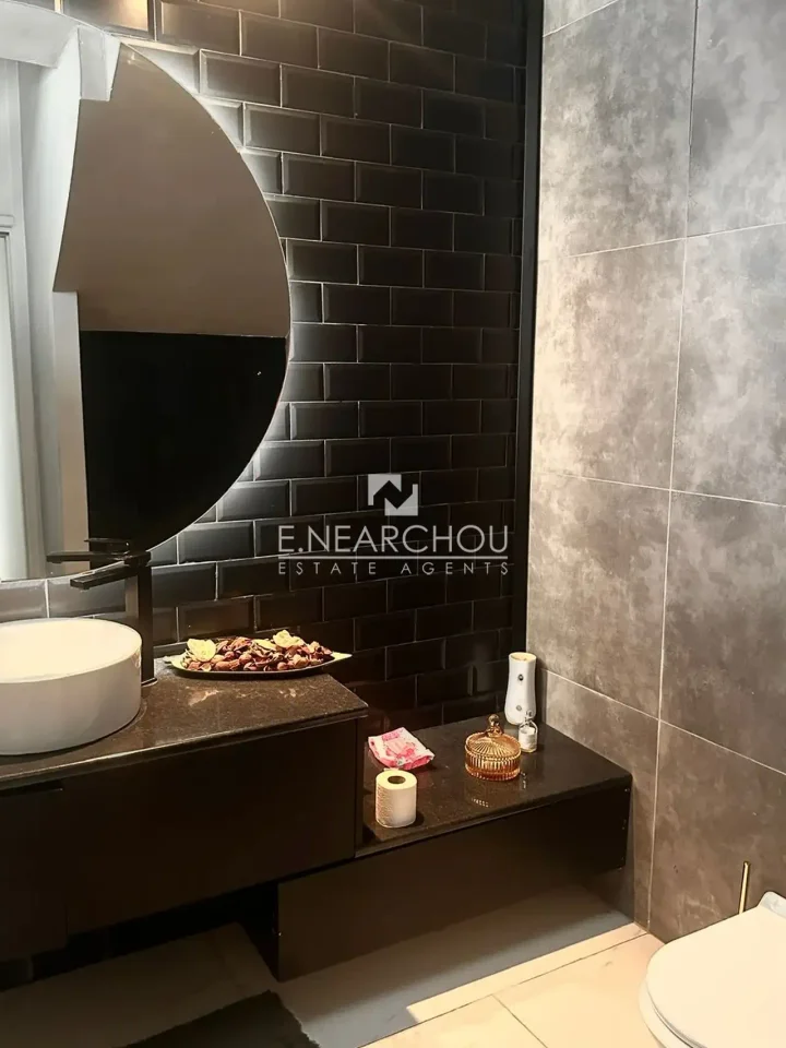 Office 120 m² for rent in Limassol, Germasogeia