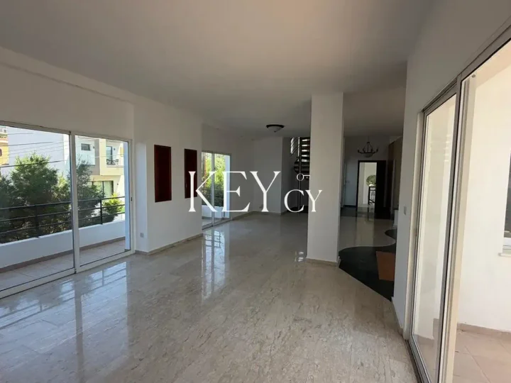 4-bedroom semi-detached house for rent 270 m² in Limassol, Limassol - Agia Fyla