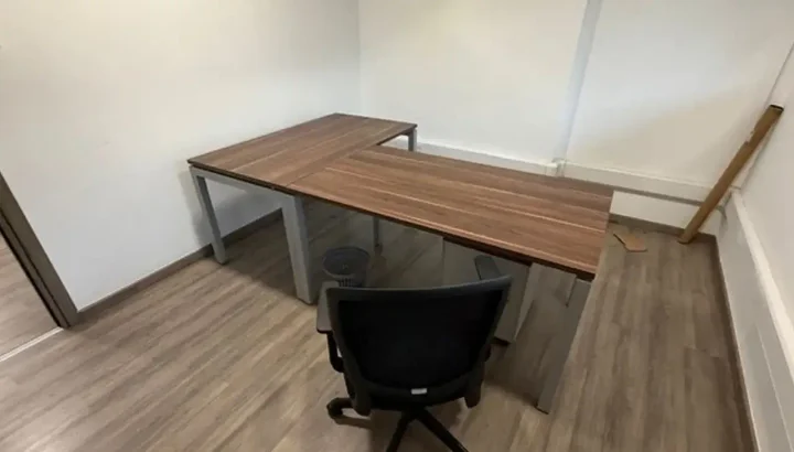 Office 150 m² for rent in Limassol, Limassol - Agia Zoni