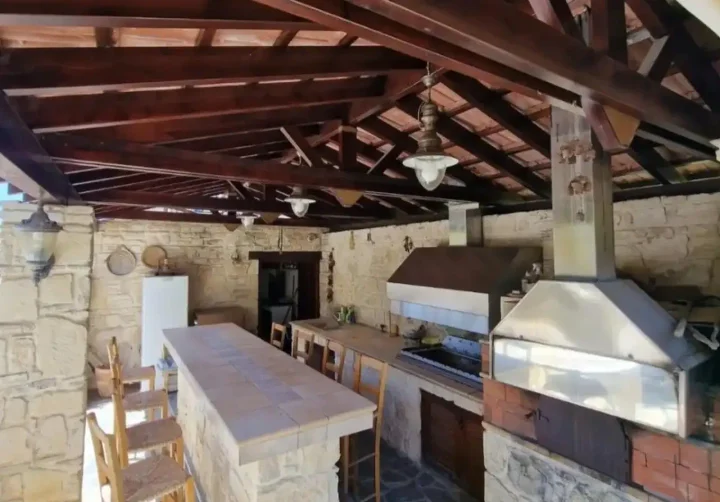3-bedroom detached house for rent 200 m² in Paphos, Choulou