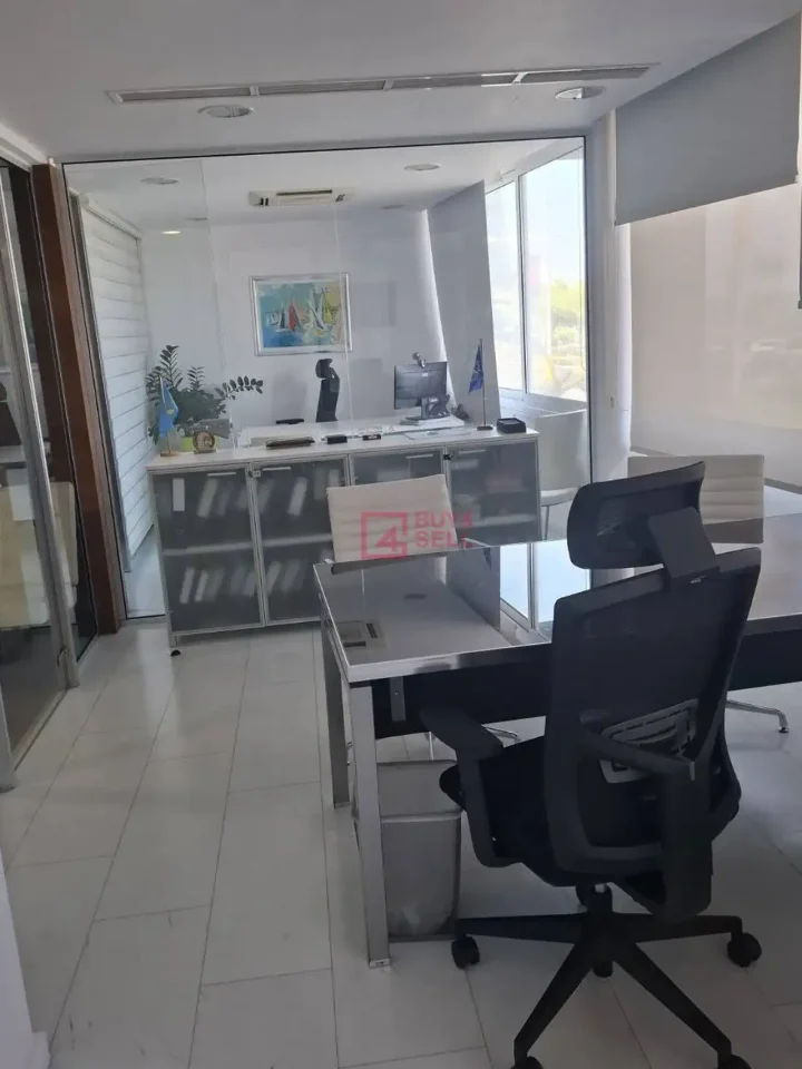Γραφείο 235 μ² προς ενοικίαση στην τοποθεσία Limassol, Limassol - Agia Triada