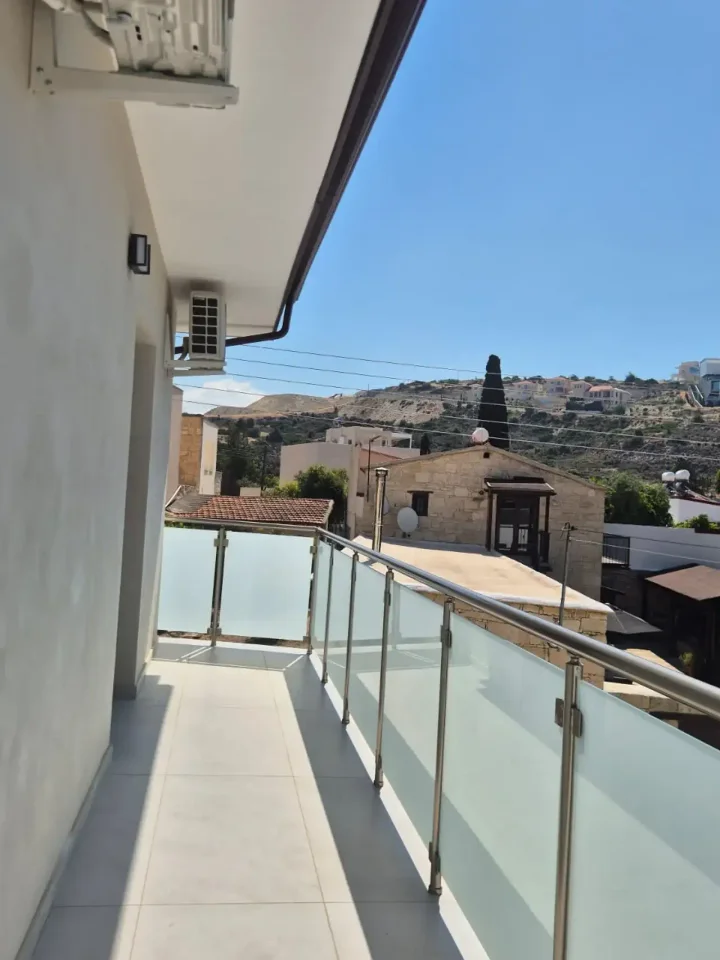 Двухквартирный дом в аренду 130 м² в Limassol, Agios Tychon