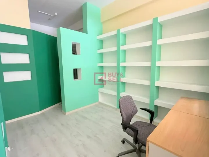 Trading area 52 m² for rent in Limassol, Limassol - Agia Zoni
