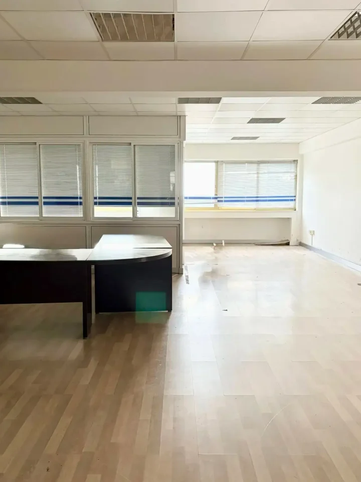 Office 177 m² for rent in Paphos, Paphos - Agios Theodoros