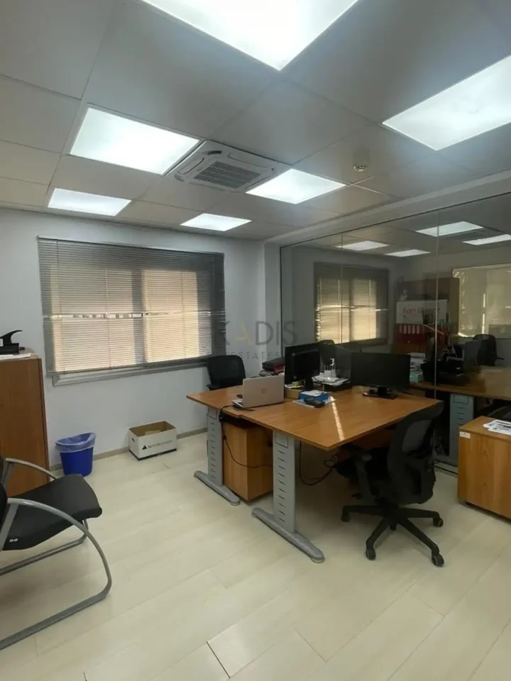 Commercial properties 970 m² for rent in Limassol, Limassol - Agios Nektarios