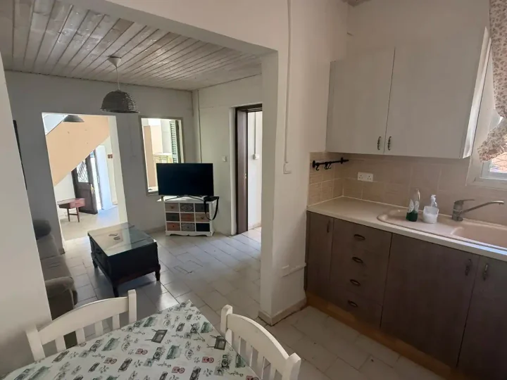 2-bedroom semi-detached house for rent 90 m² in Limassol, Germasogeia