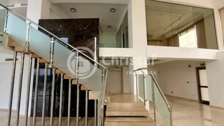 Office 717 m² for rent in Limassol, Limassol - Neapolis