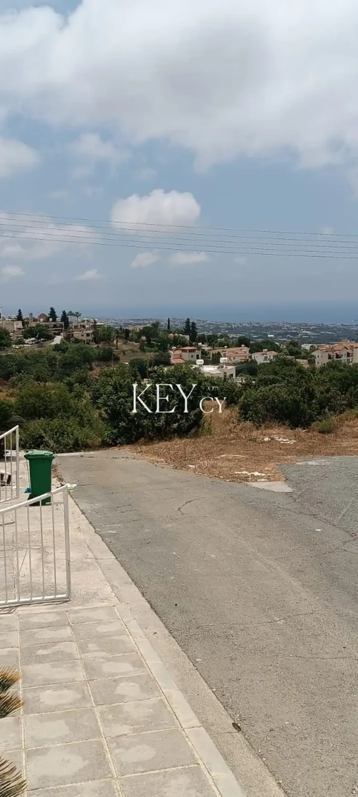 Отдельный дом в аренду 200 м² в Paphos, Tala