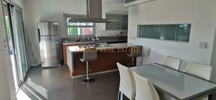 Отдельный дом в аренду 220 м² в Nicosia, Strovolos - Agios Vasileios