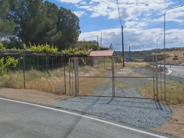 Plot of land for rent 668 m² in Nicosia, Evrychou