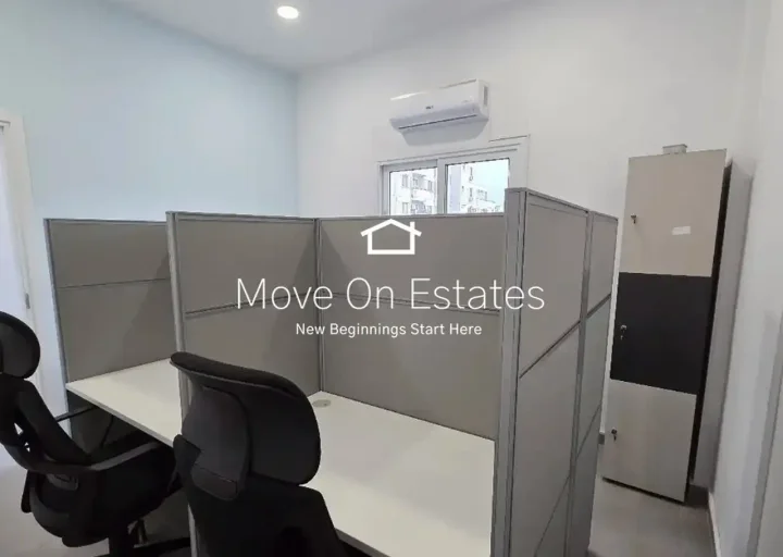 Office 25 m² for rent in Larnaca, Larnaka - Chrysopolitissa