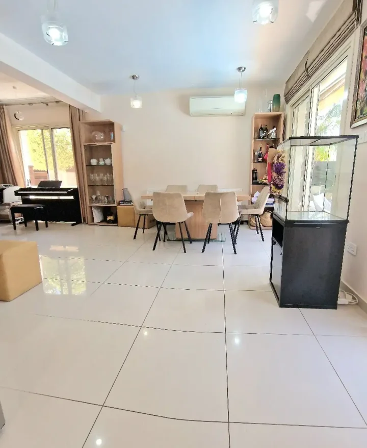 Отдельный дом в аренду 200 м² в Limassol, Mouttagiaka Tourist Area