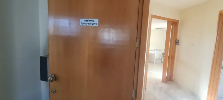 Office 290 m² for rent in Nicosia, Strovolos - Chryseleousa