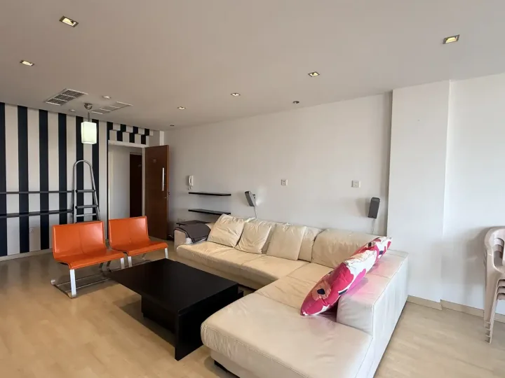 3-bedroom apartments for rent 180 m² in Limassol, Limassol - Kapsalos