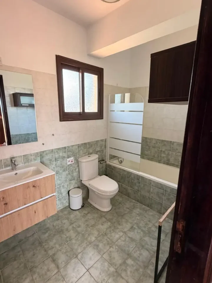 Villa for rent 270 m² in Paphos, Pegeia