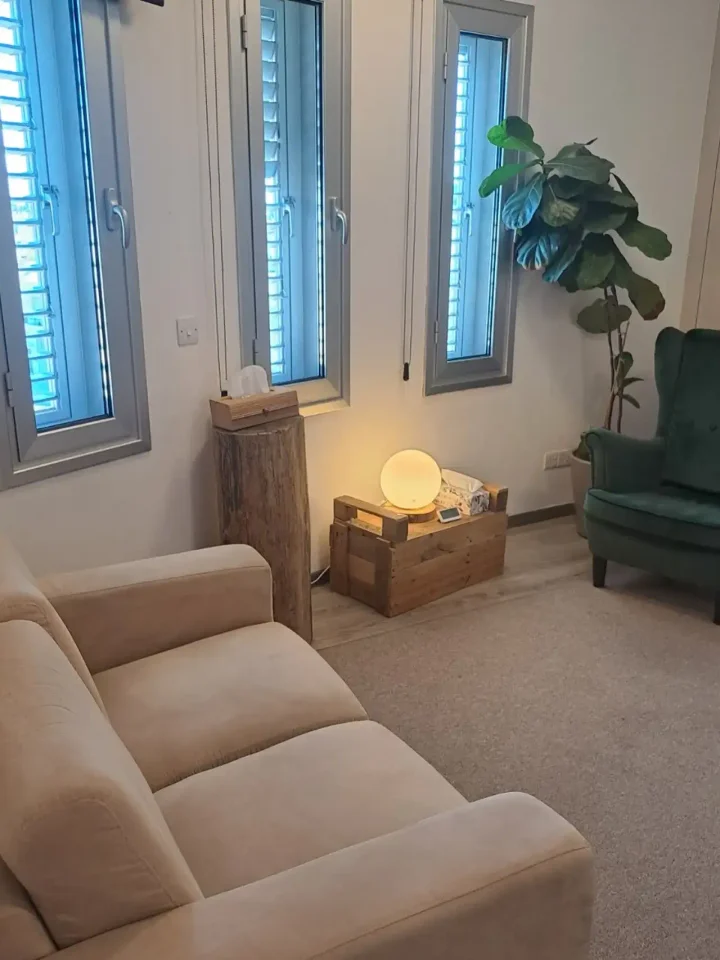 Office 12 m² for rent in Nicosia, Egkomi - Makedonitissa