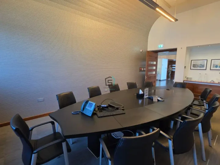Office 500 m² for rent in Limassol, Limassol - Omonia