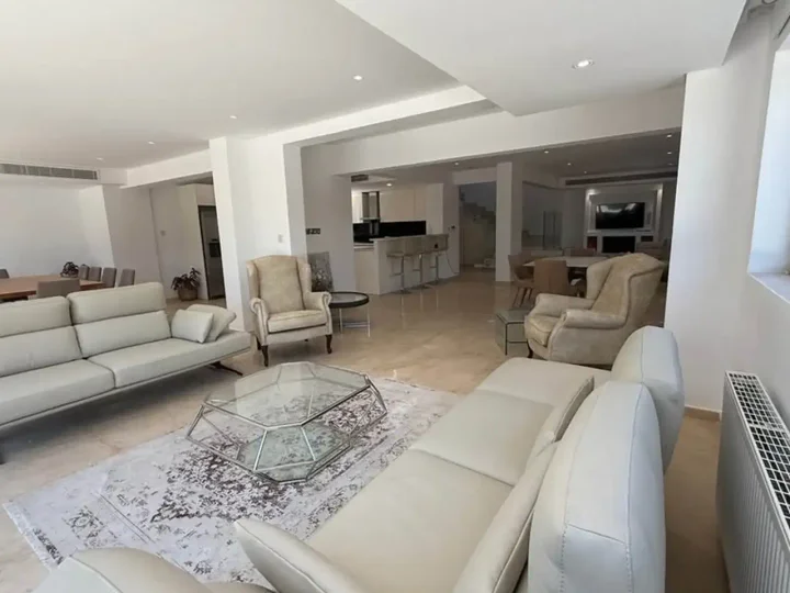 3-bedroom villa for rent 200 m² in Paphos, Pegeia