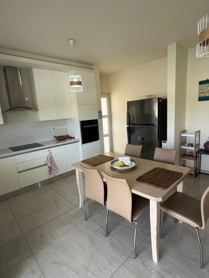 Semi-detached house for rent 180 m² in Limassol, Kato Polemidia