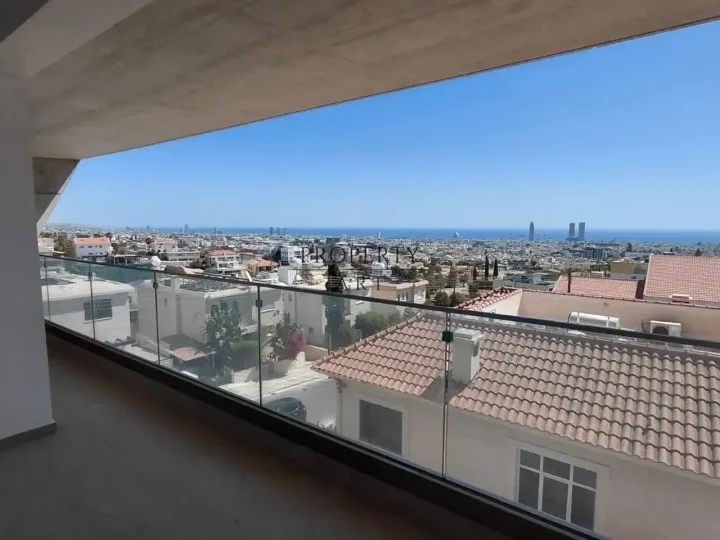 3-bedroom apartments for rent 160 m² in Limassol, Limassol - Mesa Geitonia