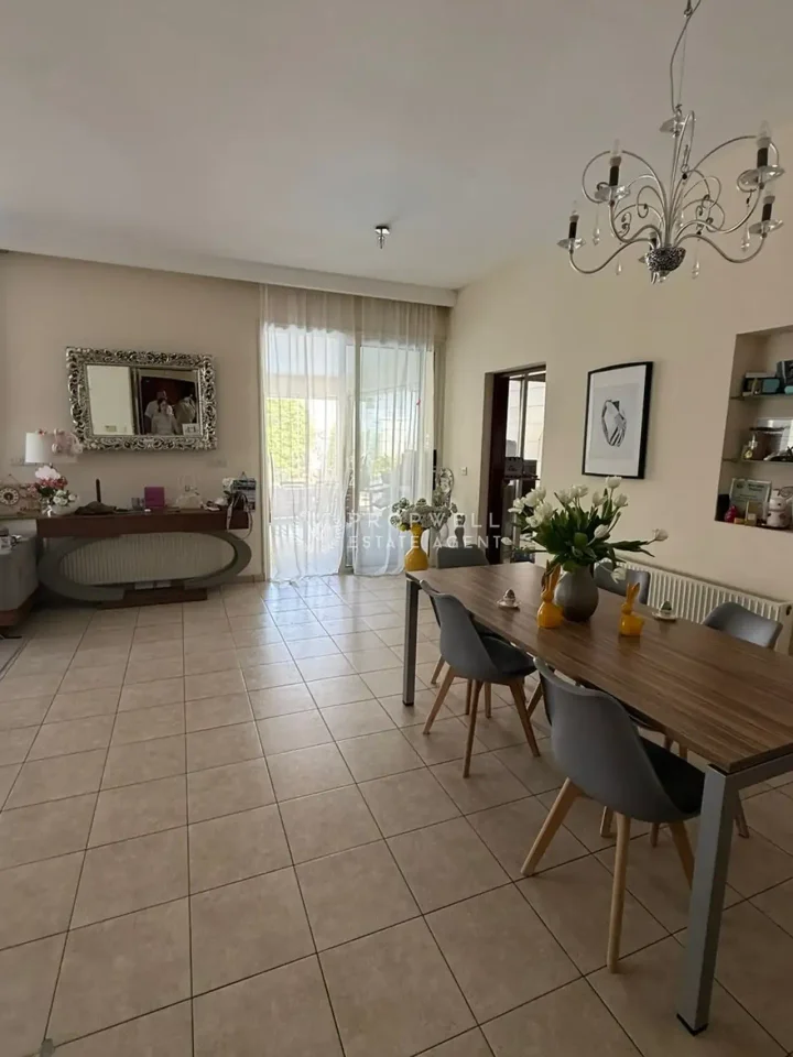 4-bedroom villa for rent 275 m² in Larnaca, Dekeleia