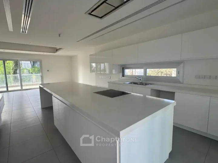 Apartments for rent 197 m² in Nicosia, Nicosia - Lykabittos