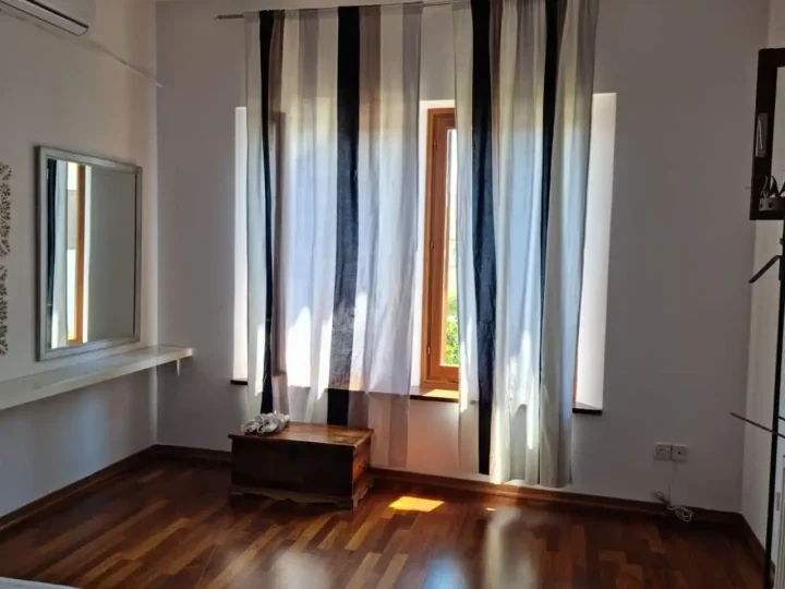 4-bedroom villa for rent 272 m² in Nicosia, Egkomi