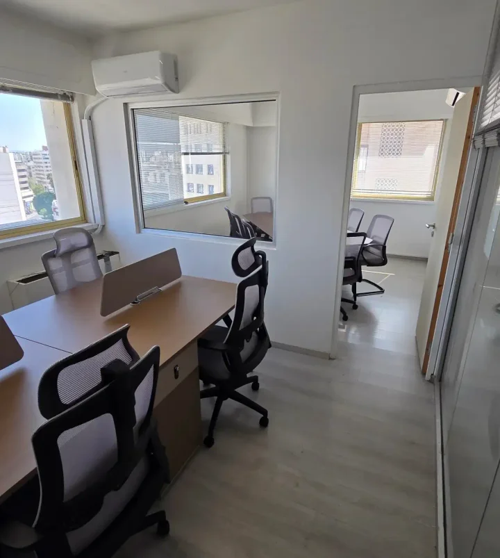 Office 120 m² for rent in Nicosia, Nicosia - Trypiotis