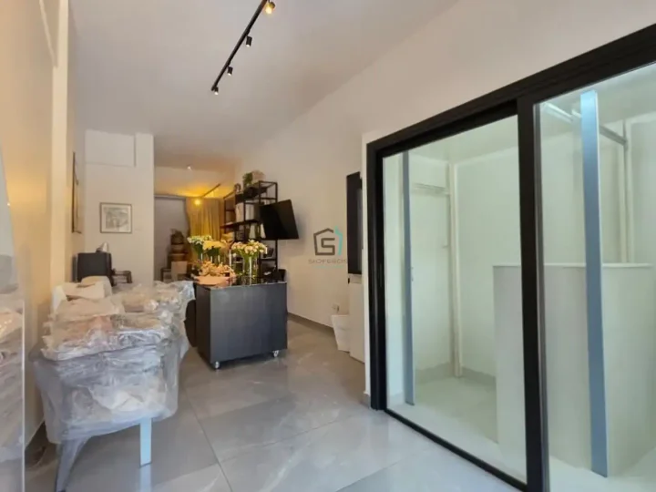 Торговая площадь 50 м² в аренду в Limassol, Limassol - Agios Nicolaos
