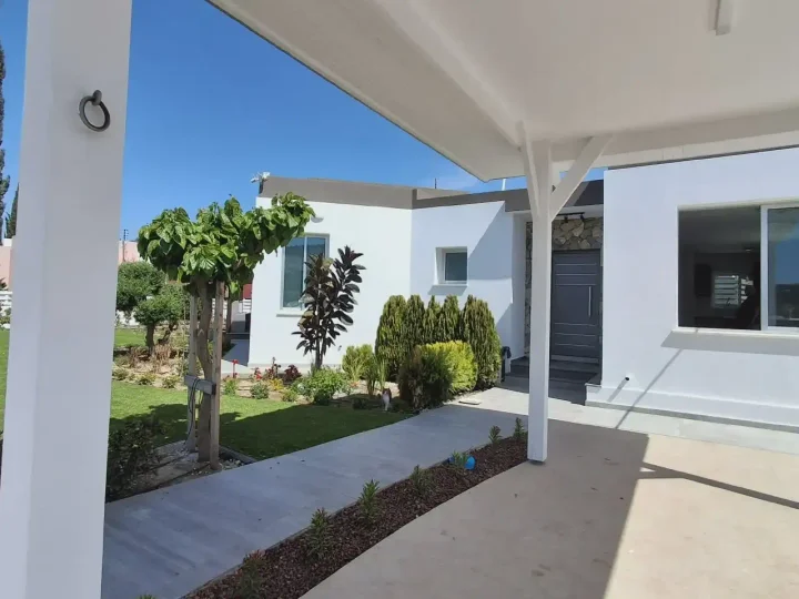 Отдельный дом в аренду 130 м² в Limassol, Moni