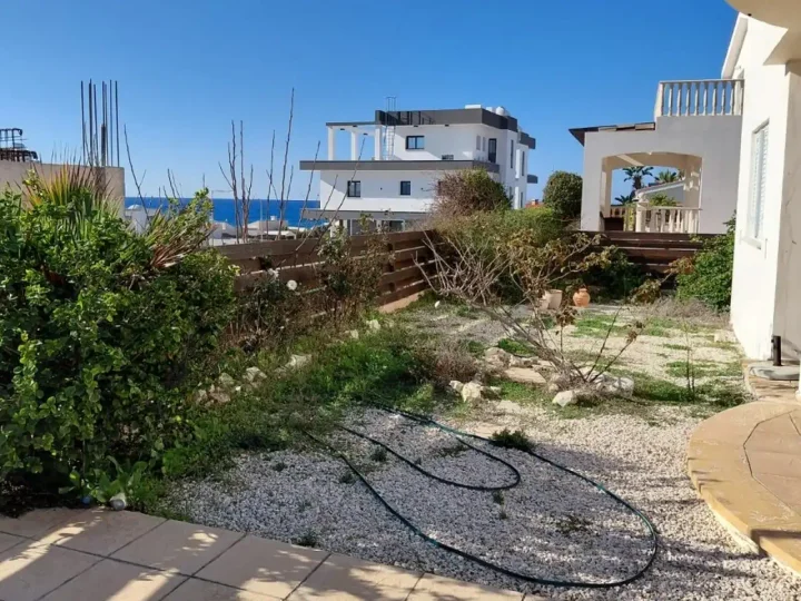 Μονοκατοικία προς ενοικίαση 150 μ² στην τοποθεσία Paphos, Chlorakas