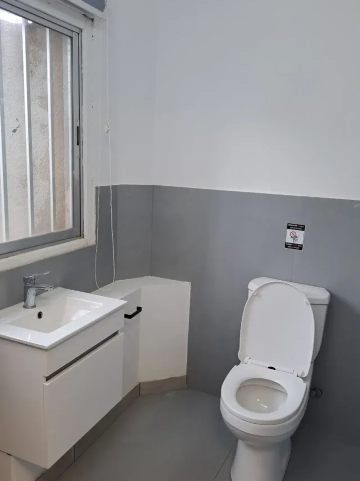 Trading area 250 m² for rent in Paphos, Paphos - Agios Theodoros
