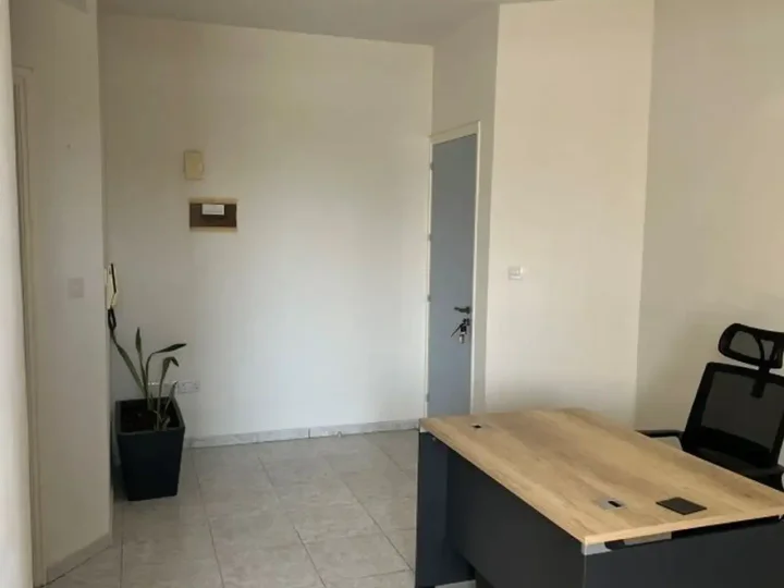 Office 70 m² for rent in Nicosia, Strovolos - Agios Dimitrios